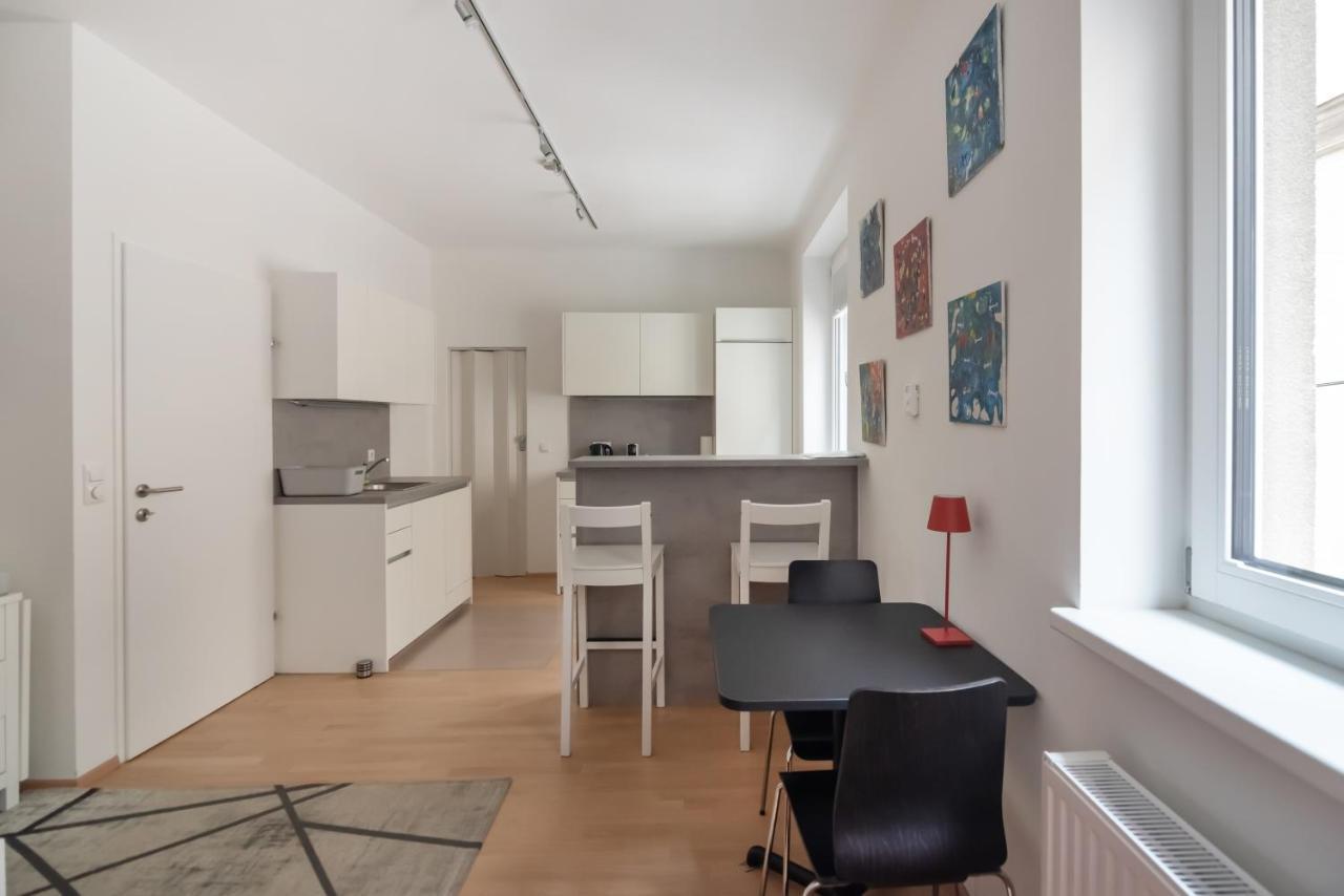 Im Herzen Von Wien - Charmante Garconiere Viena Exterior foto